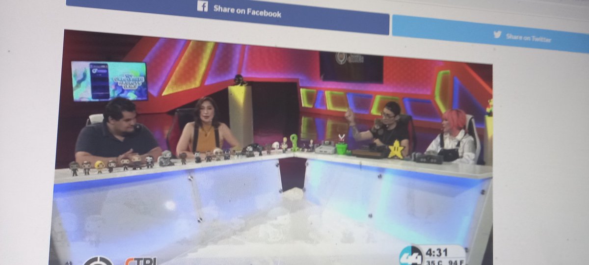 Viendo <a href="/CtrlGamerTv/">Ctrl Gamer</a> con <a href="/MoyTV/">MoyTV🦦</a> @ConstantineCtrl y <a href="/paolalien_/">Paola Lien 🌔 | paolatv</a> y invitada ďe <a href="/PatoliStudio/">Patoli Studio</a> <a href="/LagueraMariana/">Mariana Laguera</a> y producition de <a href="/AngelGarmont/">Ángel Garmont</a> y #rasputin #ctrlgamertv