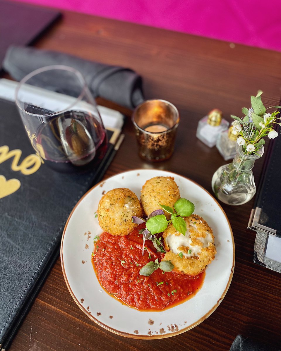 When that fried mozz hits😍 #vegancheese #cashewcheese