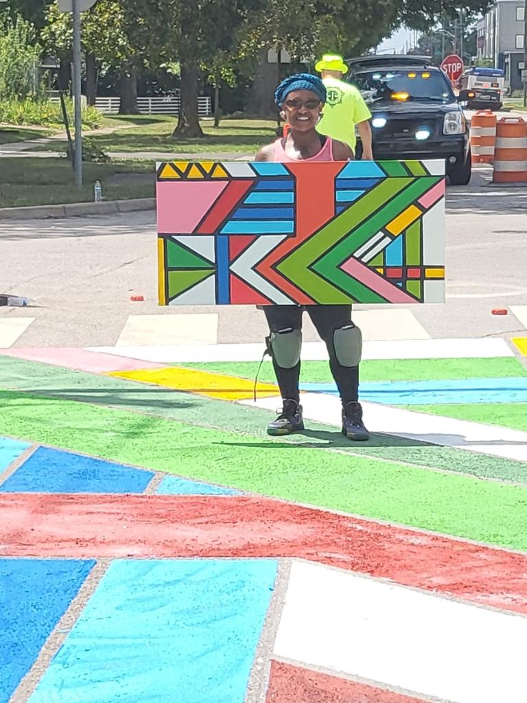 IPSABE88's tweet photo. Great things are happening at ABE. The Community Heights Neighborhood Organization used a grant to paint a mural to improve driving conditions while our scholars walk to and from school. @Erob624 #TeamESRocks #provingwhatspossible https://t.co/fgPpiy2RPM