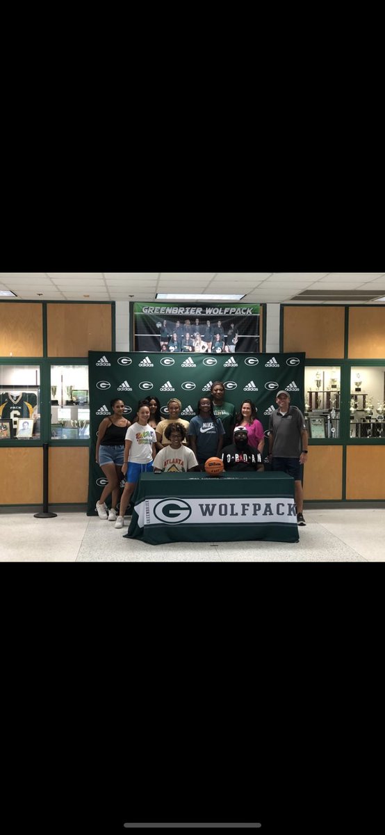 Congrats to Jahlaila Owens on her signing to continue her basketball career at USC Salkehatchie!!! Proud of her hardwork and dedication @AugBball