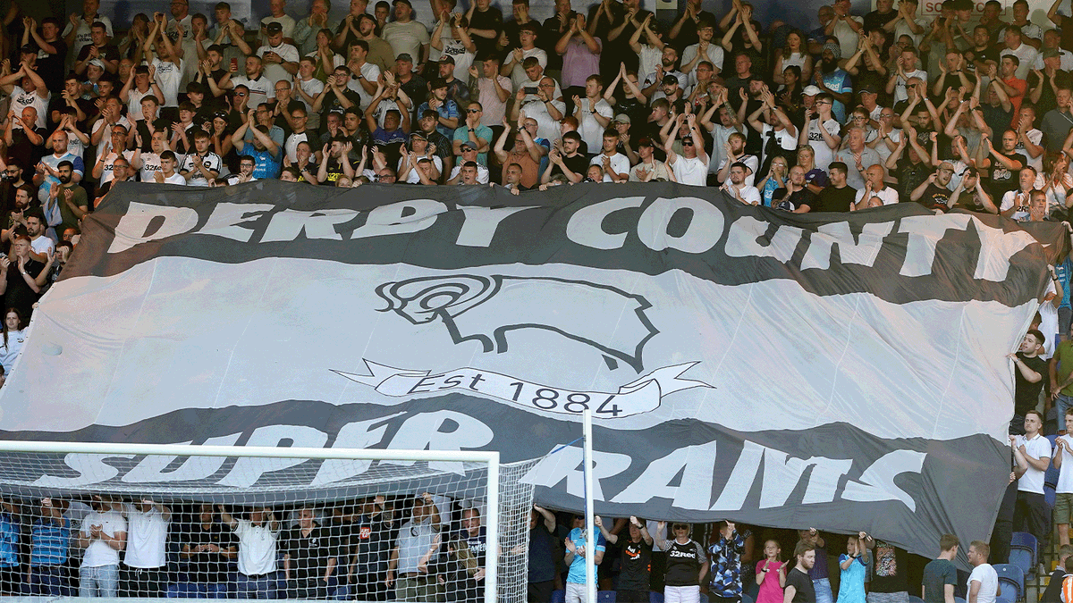 dcfcofficial's tweet photo. 1,662 Rams in a sold-out away end tonight! 🖤🤍

Excellent throughout! 👏🐏

#DCFC #dcfcfans https://t.co/GZgxjNjW3n