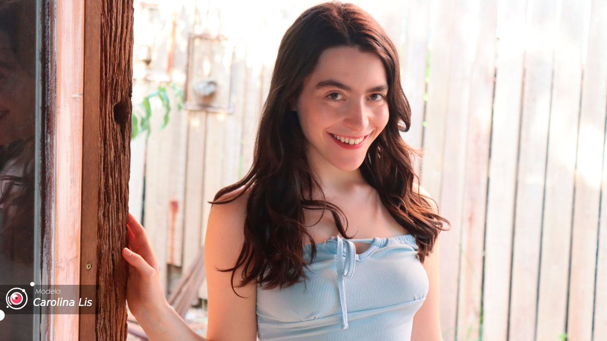 Camera Prive 💜 on Twitter: "A @CarolinaLis__ está te esperando para bater um papo na sala dela