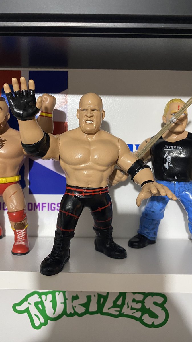 uk_wwf's tweet photo. I’ve made sooo many Kane figures I’ve lost track but each one gets better, this time I have removed the knee pads to give a better look! 

https://t.co/yMb8N7pJJh

#kane @GlennJacobsTN #custom #wwe https://t.co/0VujhlA3GY