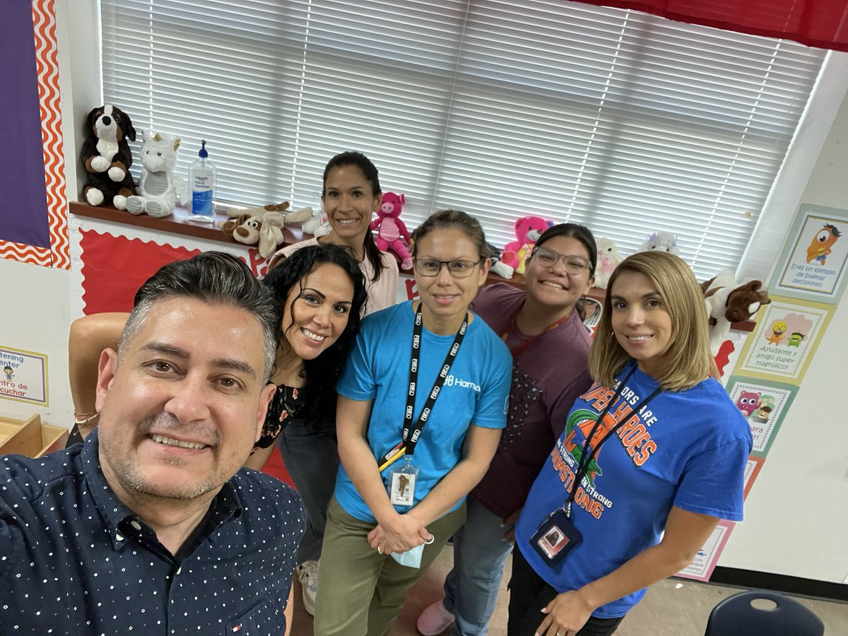 Bilingual Team Meeting - What a great way to start the 2022-2023 school year! No doubt we have THE BEST K-2 Bilingual Team at <a href="/AE_Gators/">Armstrong Elementary</a>! We are on the right path for a successful year! <a href="/FortBendISD/">Fort Bend ISD</a> <a href="/FBISD_MSD/">FBISD Multilingual Programs</a> <a href="/BarreraTweets/">José Barrera</a> <a href="/AlvarezCaro6/">Carolina Alvarez</a> <a href="/FaithNAttitude/">Dulce Hayashi</a> #fbisdlearns