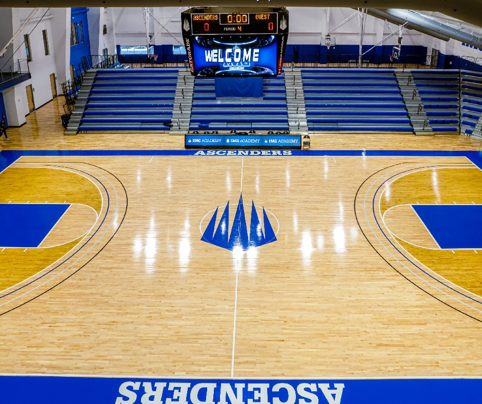 IMGAcademy's tweet photo. Our new state-of-the-art basketball facility has everything a student-athlete could need 🏀

Take a tour through the home of our basketball program! 

🎥 https://t.co/Ox6XrKdL1D https://t.co/JChIvkiv4J