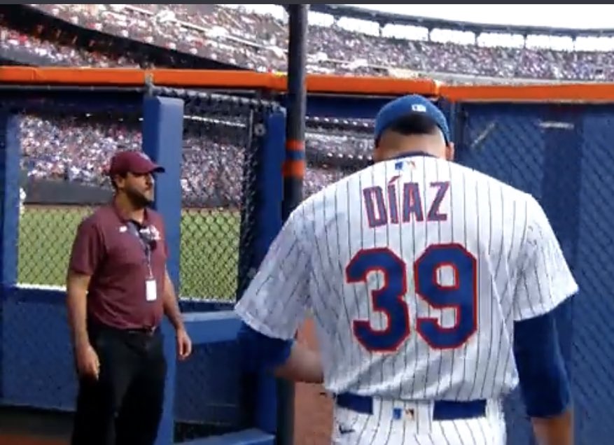 StephenAEriksen's tweet photo. @SNYtv Would take it up a notch even higher if he gives a dap to my man opening up the gate! https://t.co/nXRMqpOcLj