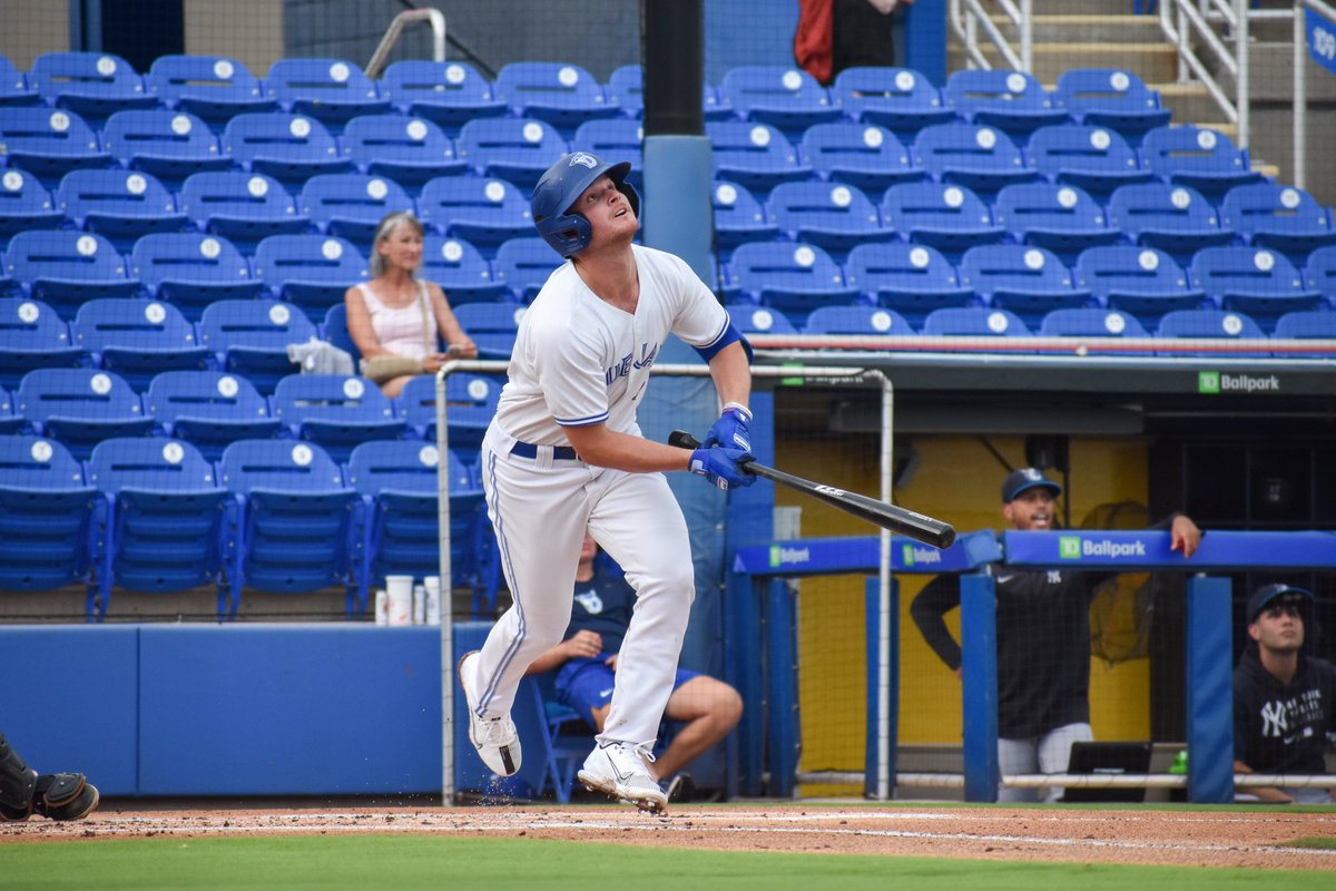 Geaux ahead, @Cadedoughty! First pro hit in his first at bat 👏