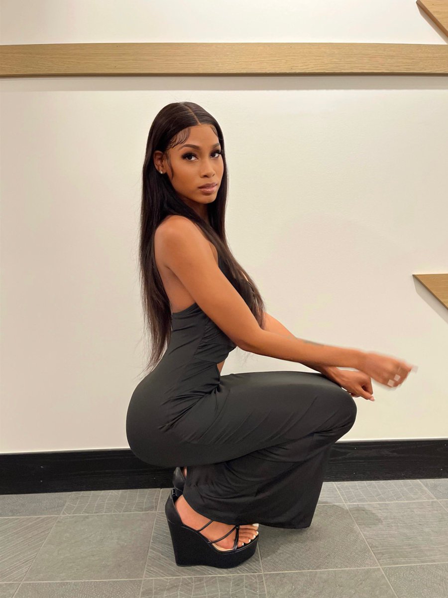 jenaiyacozart's tweet image. giving body