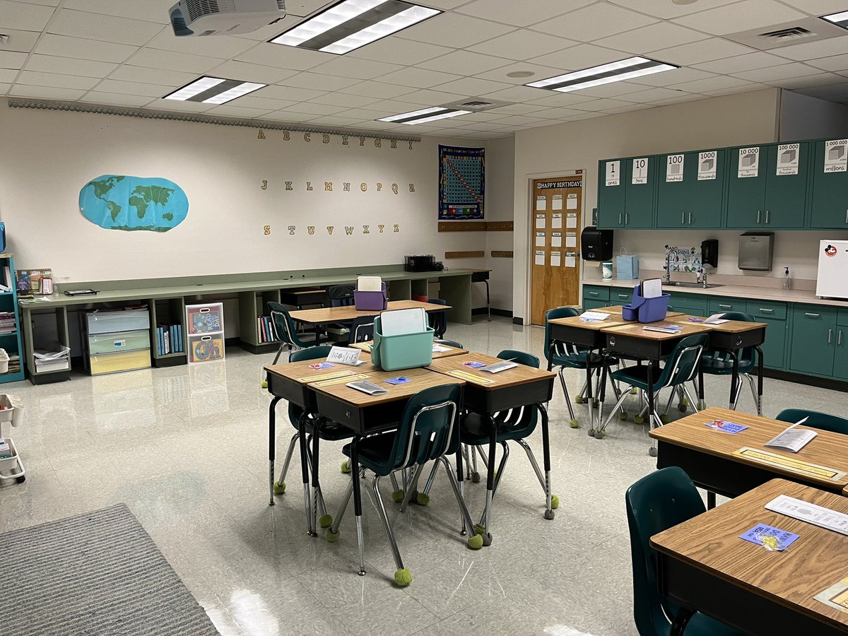 msbennertweets's tweet photo. Eagerly waiting for our seagulls to arrive tomorrow for the FIRST day of school!!! https://t.co/36FW5d9sYy