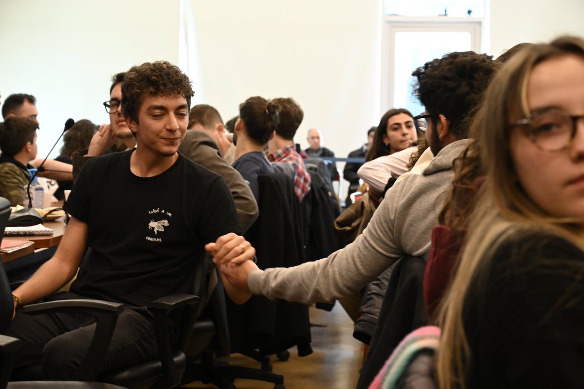 Hoy estuve en <a href="/DiputadosAR/">Diputados Argentina</a> exponiendo con jóvenes de distintas organizaciones del país sobre la importancia de tener una #LeyDeHumedalesYa . 
Agradezco a <a href="/jovenesclimarg/">Jóvenes Por El Clima Argentina</a> y <a href="/UNICEFargentina/">UNICEF ARGENTINA</a> x la invitación.