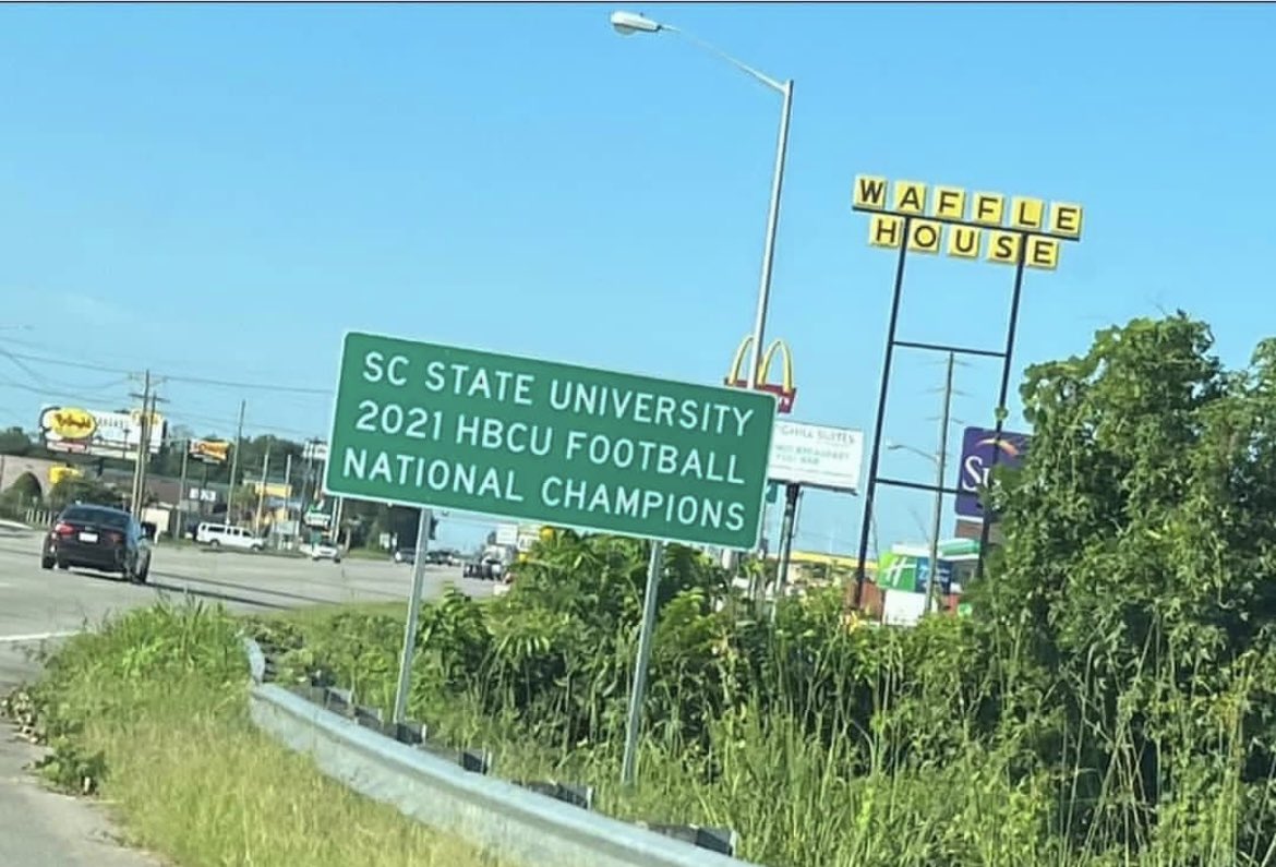 Welcome to Orangeburg SC! 🔵🐶🔴<a href="/SCState_Fb/">South Carolina State Football</a>