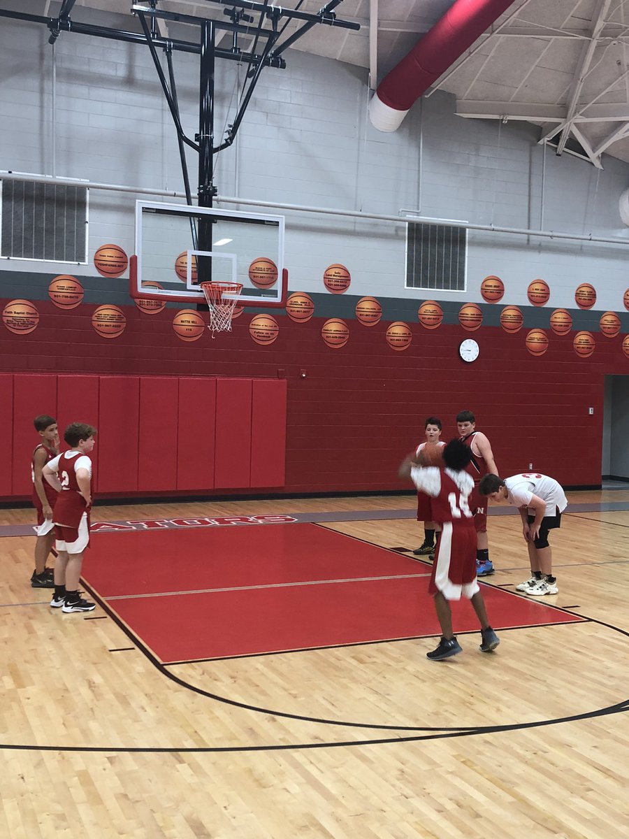 NMShoops's tweet photo. Some free throw work from the 6th graders. https://t.co/7TgXq4B7WA
