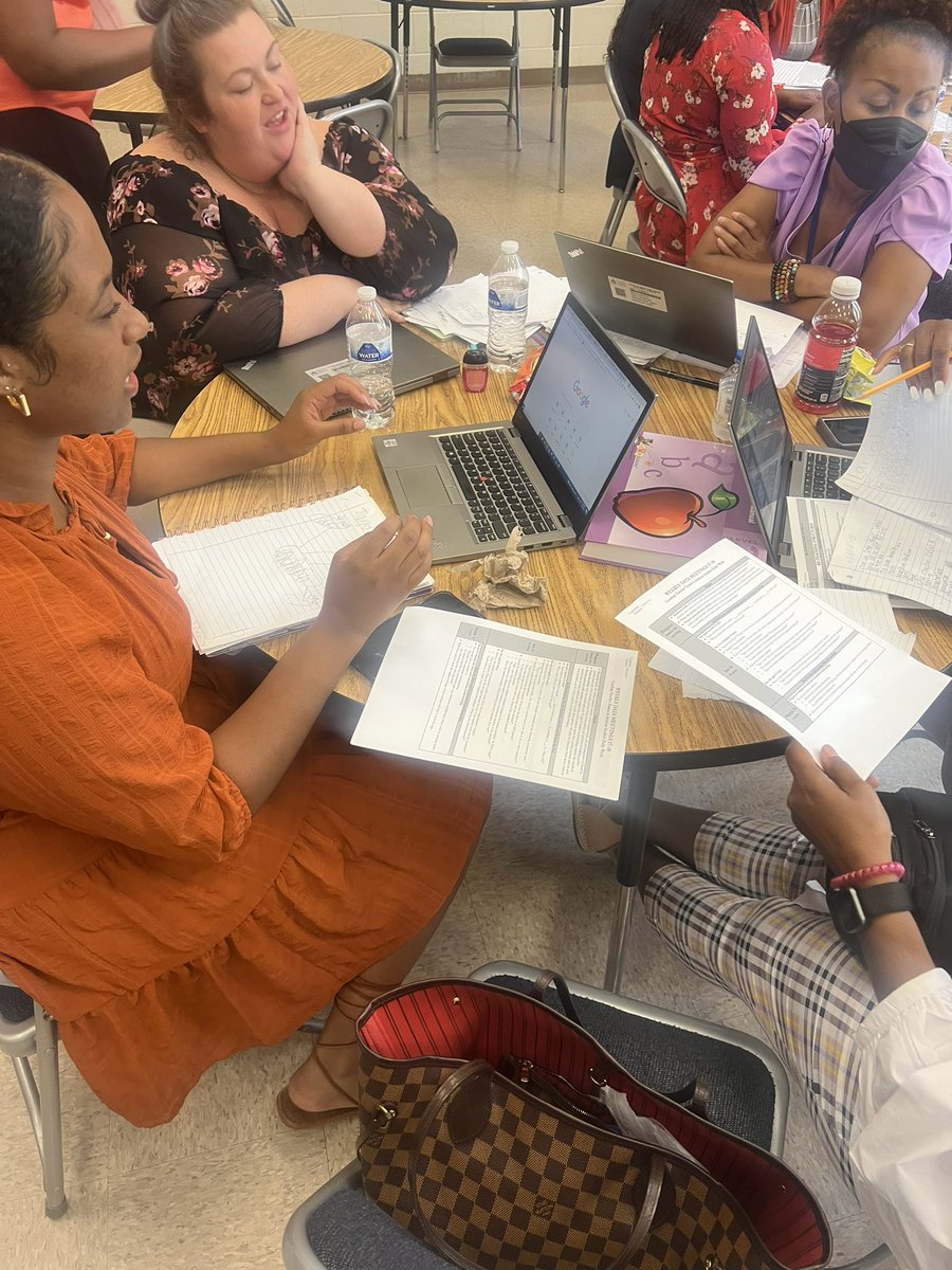 DrTSpencer's tweet image. 🦾 Data Team Tuesdays are in full effect! #WritingSamples #BaselineData @APSFinchEagles @_craigasimmons #Proud #ItsGameTime ❤️💙 @TommyUsherAPS @DrIsisM @apsupdate