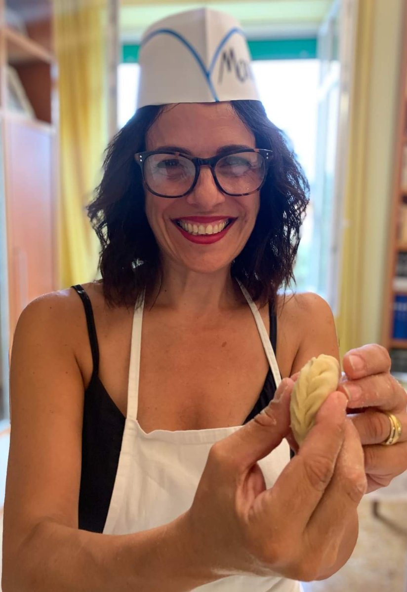ScuolaDiPasta's tweet photo. Bellissima esperienza preparare la #pasta con le proprie #mani insieme a Maria Grazia e Mariella
#scuoladipasta #handmadepasta #culurgiones #pastaclass #Cagliari #Sardinia
@MariZedda https://t.co/4OocWQhc5N