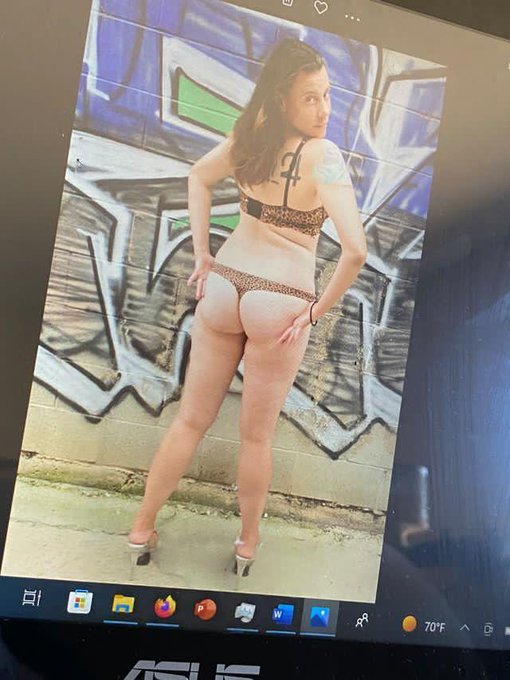 Super sexy;  be jealous... https://t.co/DcQ9MAfyfr<a href="/tag/victoriapeaks"class="tags"><span>#victoriapeaks</span></a>