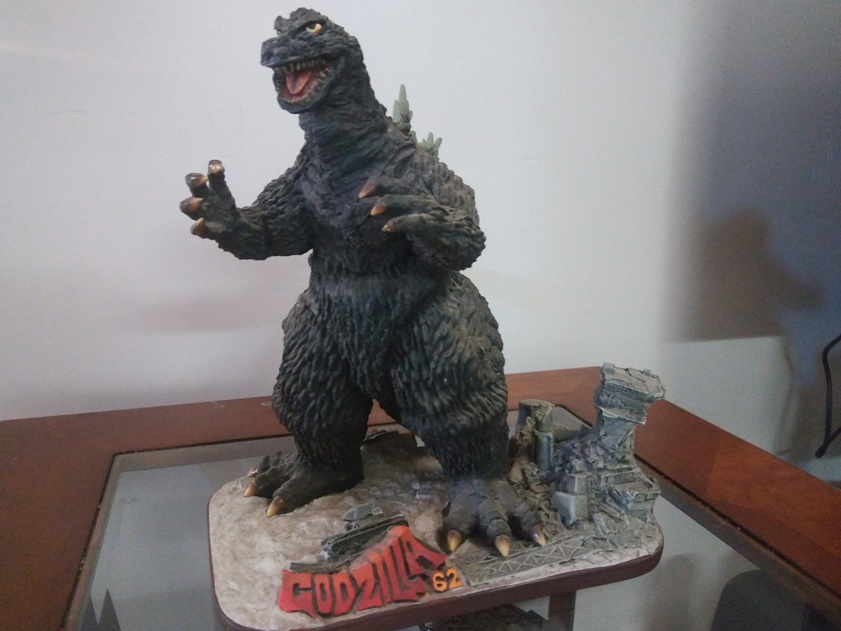 Samwitch11's tweet photo. Some people have wondered, "But Samantha Allosaurus Flint Junebug Richardson, what kind of Godzilla dolls do you have?"

And this is a good question. I have lost a lot in the years, but I still have a few left. 

Behold.

#Godzilla #ZillaLife #Kaiju #ItIsAllThatIHaveToLookCool https://t.co/BdvbAI92FP