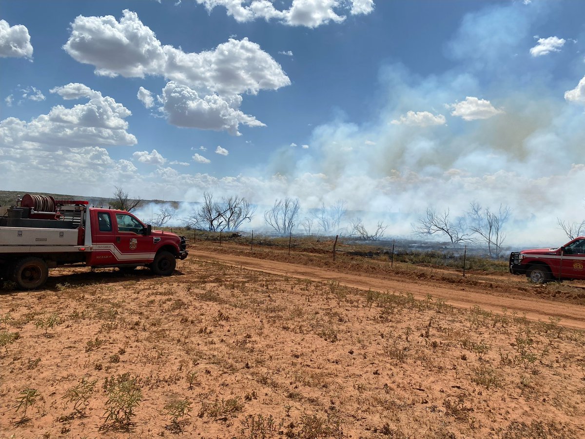Springfdtx's tweet photo. Since Spring Firefighter Jason Adams’ first wildfire task force wrapped up their efforts with a wildfire outside of Childress, he’s on another one based out of Wichita Falls and tasked with Initial Fire Attack in northern Texas.
#wildfire #TIFMAS #firefighters #texas https://t.co/fq9mPiov8r