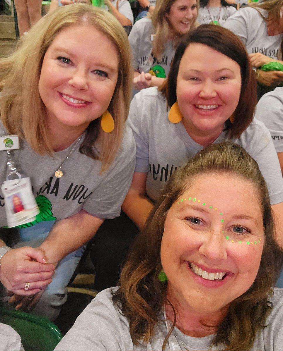 TEXASLOVE83's tweet photo. #nisdconvocation2022 
#PVEURY
#letsdothis https://t.co/fNi2gW6y0n