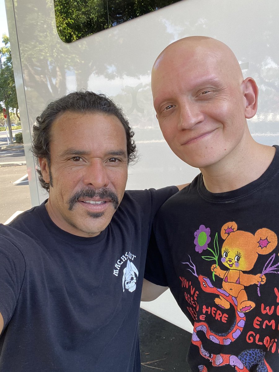 MichaelIrby's tweet photo. Day 1 season 4 is in the books. Let’s go!!#nohohank #cristobal 50/50!! @hbo #barry https://t.co/JSdgL9bKXE