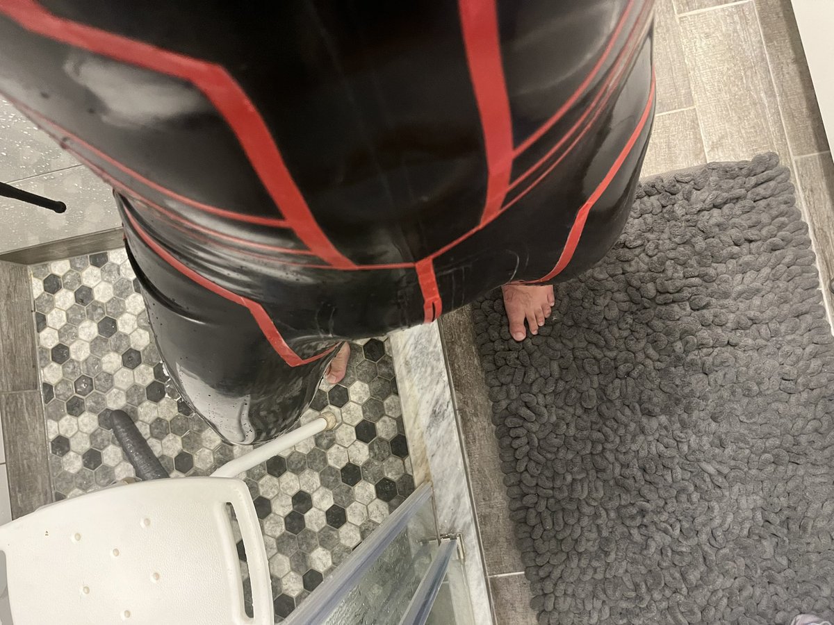 RPFFbttm's tweet photo. A rainstorm stirred up something…. Been a minute. #gayrubber #flaggingred https://t.co/zBcda0URDx
