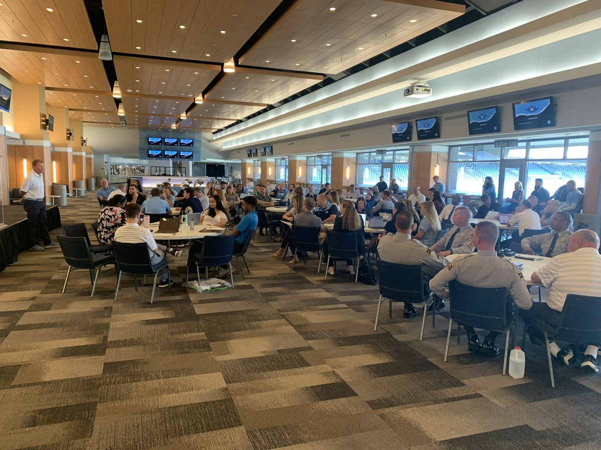 GoHeelsGameDay's tweet photo. First down & 10 to go on this football season! We spent today getting all the members of our GameDay team ready & we can’t wait!
Kicked off the morning with the Athletic Departments #FirstAndTen then finished off the day with our staff at Sutton’s! 💙
#TogetherWeWin https://t.co/DDqy0bNI6n