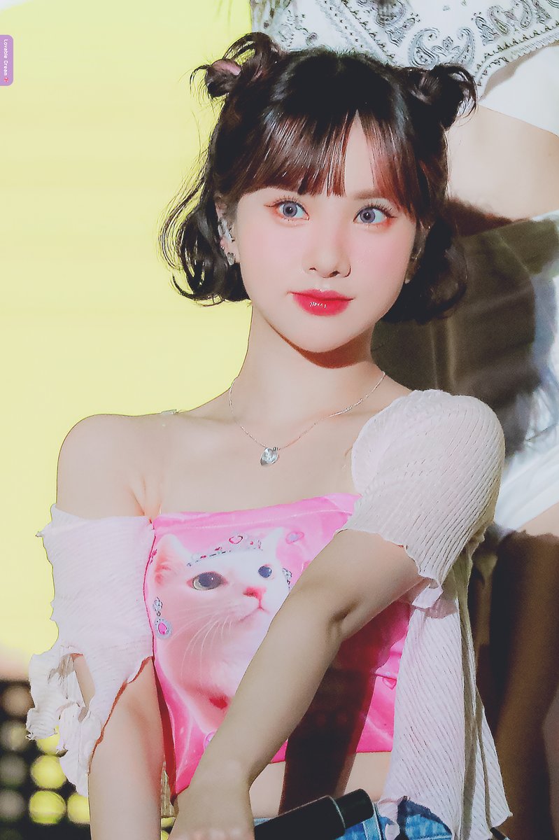 lovable_cream's tweet photo. 220807 귀여운 용맹(?)말티쥬❤️‍🔥 #은하 #EUNHA #비비지 #VIVIZ https://t.co/acW931tNC6