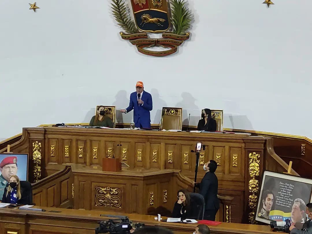 Hoy martes desde la AN, hemos aprobado por Unanimidad el Proyecto de Acuerdo en repudio a la intención aviesa del Gobierno de los EEUU de apropiarse ilegalmente del avión secuestrado en la República Argentina.

#LosQueremosDeVuelta