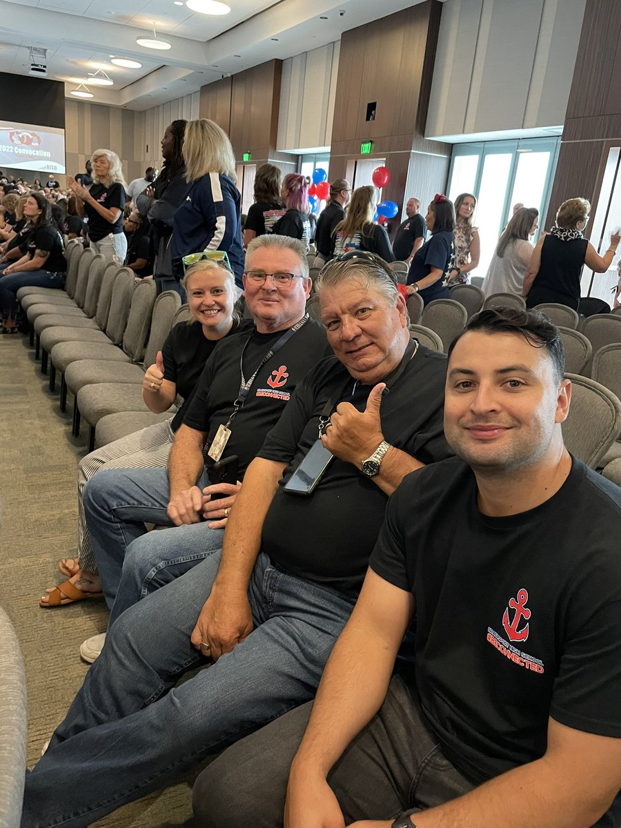 AlwaysExporter's tweet photo. BISD Convocation is a great time to #BeConnected and be inspired! Thank you Flip Flippen, for your love of kids, teachers and education! It’s going to be a GREAT year!!!!#BISDpride #Bportpride https://t.co/CjXnGok5Kq