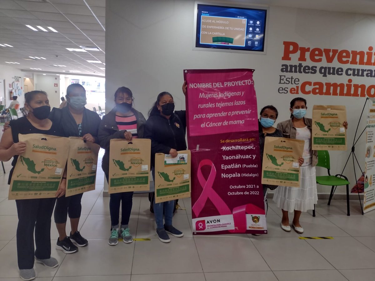MISOCA_AC's tweet photo. Esta ocasión mujeres de Epatlán Puebla, acudieron a realizarse mastografias.

#AvonMexico #misocaac #cancerDeMama  #PromesaAvon https://t.co/31VEgpweIv