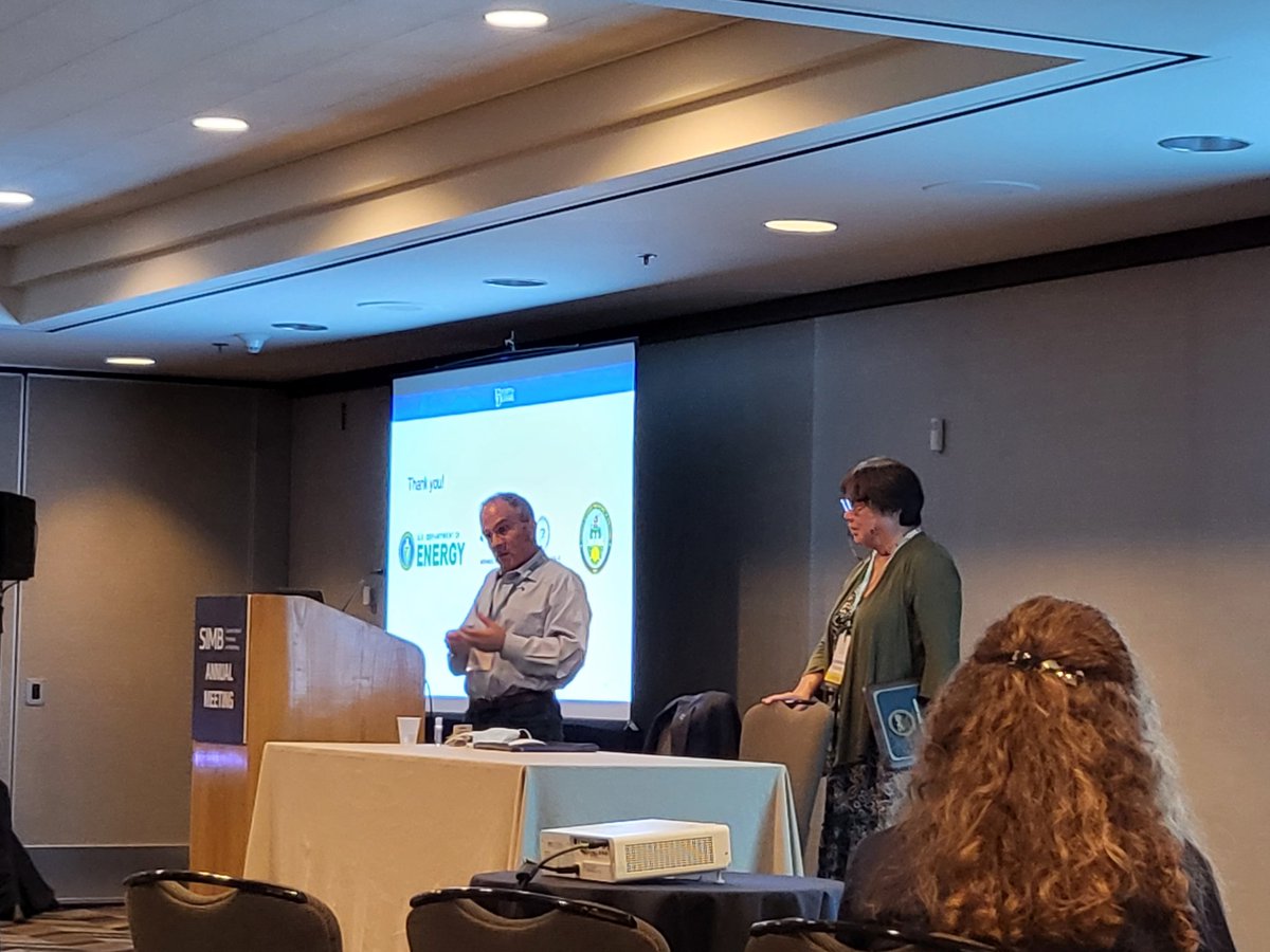 Moon_Synth_Bio's tweet image. Congrats and thanks, Terry!
Wonderful award acceptance talk!
@SIMB_Microbio #SIMBAM2022