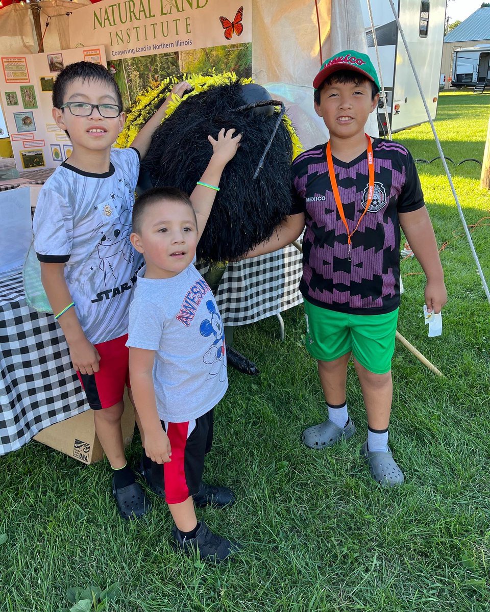 NLI1958's tweet photo. We’re having lots of fun at #boonecountyfair with a #rustypatchedbumblebee and #bumblebee stickers. Come and get your picture taken with #Rusty our booth is located north of the #beef building. We’re here thru Sun 8/14 https://t.co/Um3WKKLHLQ