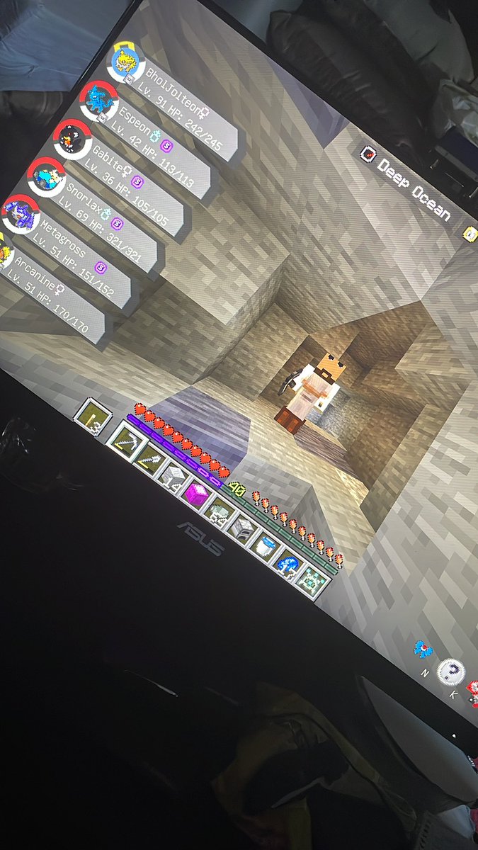 @KYR_SP33DY @Albi_SideArms @iPokeNinja @PokeNinjasNtwrk you know we on that grind  love the pixelmon kingdoms server 💪🏼