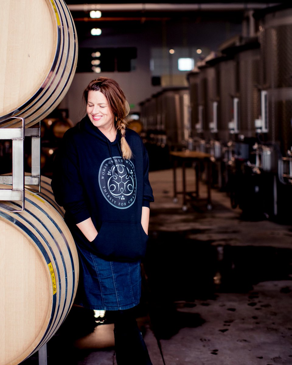 These are the talented and passionate winemakers who have paved the way for #WomenInWine across the Golden State, and beyond! See our collection of history-making #CaliforniaWines made by women, selected by @amybesscook. Tap here: bit.ly/3A6D9Lr

📷 <a href="/kellypuleio/">kellypuleio</a>