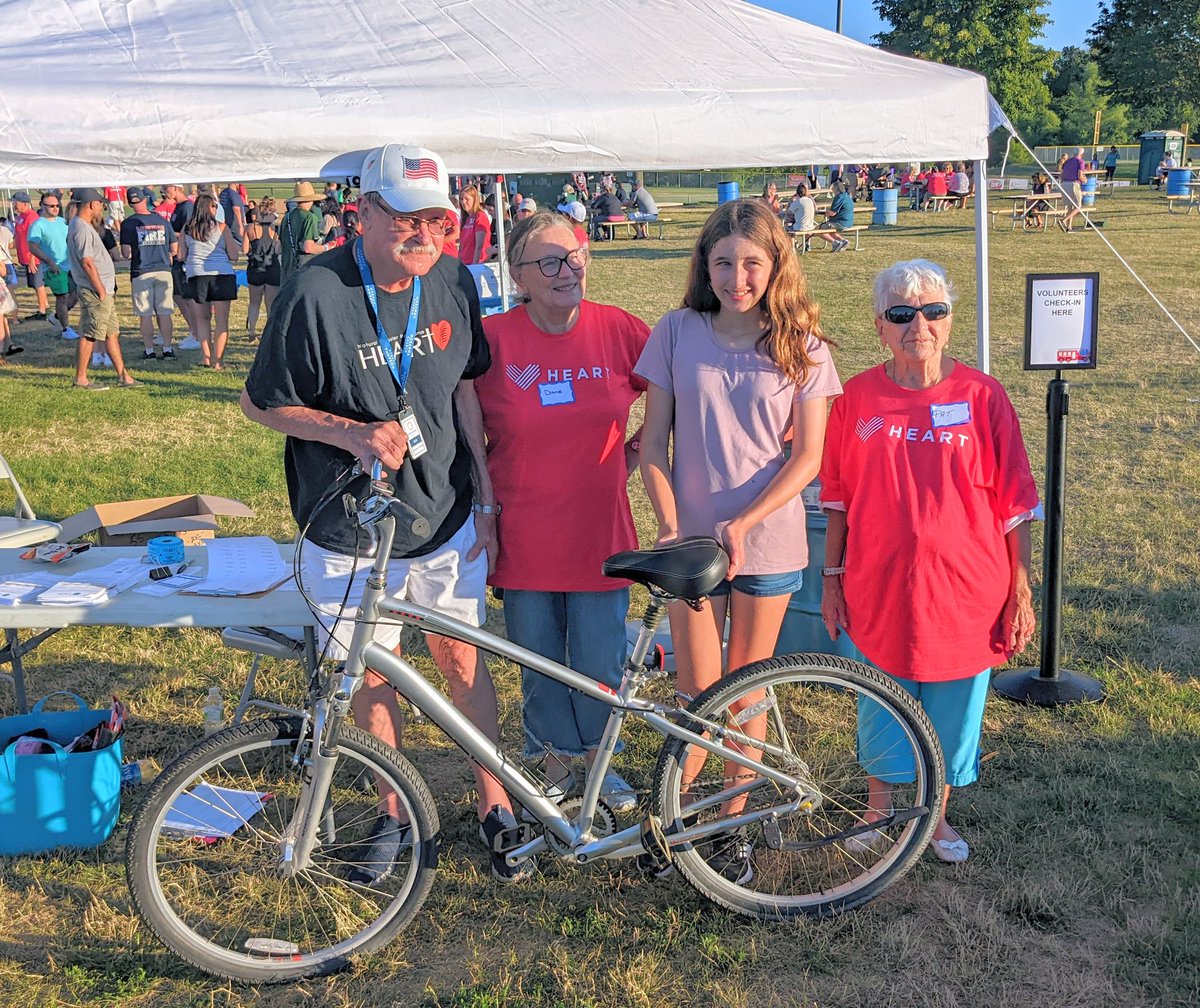 e_preese's tweet photo. What a night! We went to the #Lakeville First Responders Picnic to donate school supplies and my daughter won a bike in the raffle! Thank you to @LakevillePD_MN @LakevilleFireMN @hosannamn and @HeartMinistry for putting on such a great community event! https://t.co/7z6CF1JEnR