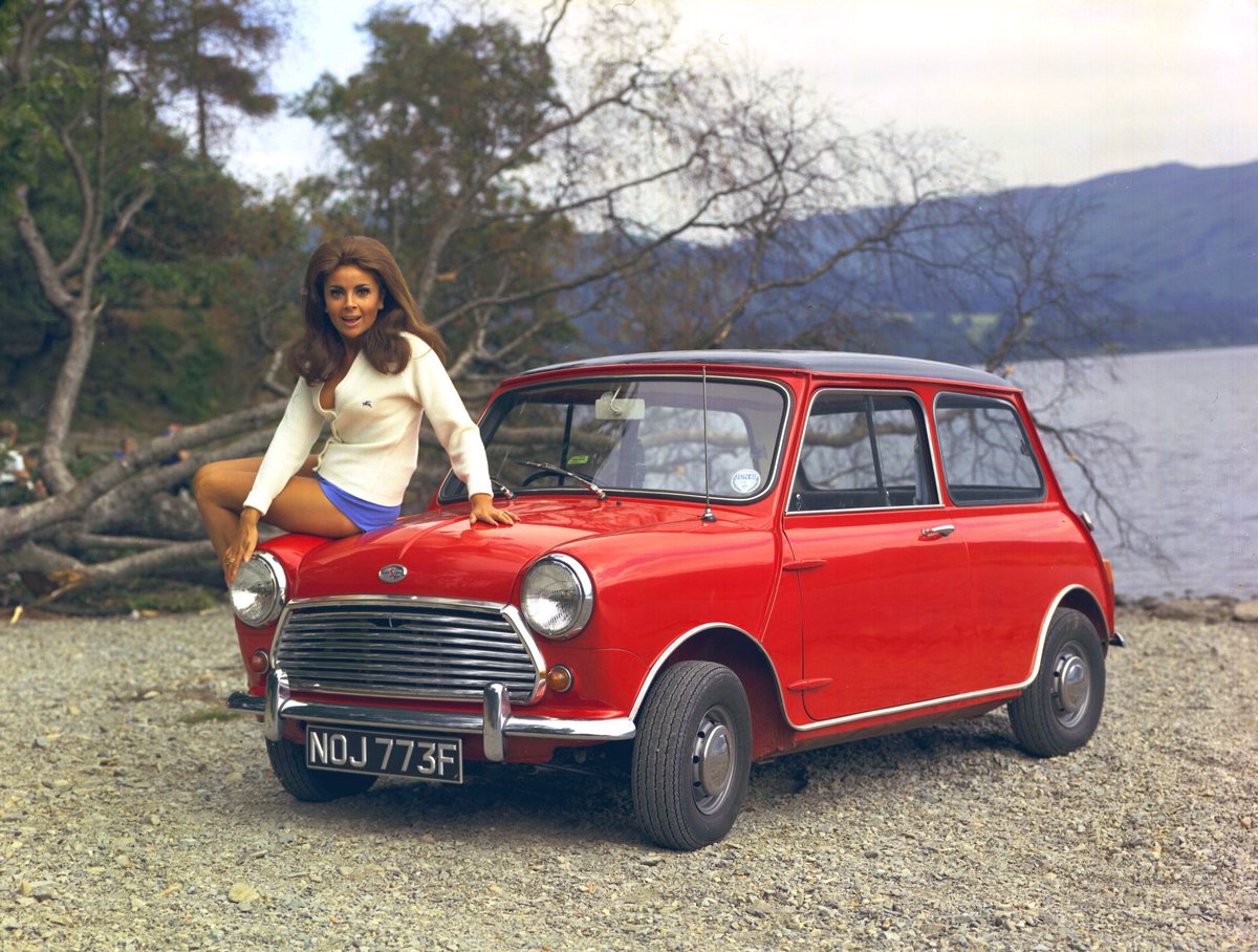 miniphernalia's tweet photo. Welcome to #WickedMiniWednesday because it’s Wednesday and this is a wicked Mini. Good morning - https://t.co/HmO8jTXWcD https://t.co/QTfO0K2D4c