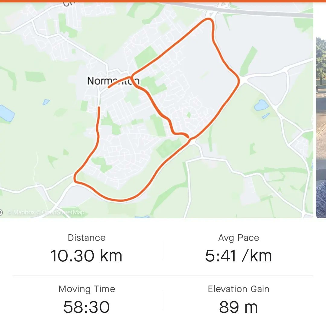 Arkonios's tweet photo. I was day dreaming towards the end of this run it took me a minute to realise I'd past 10k #longrun #runinthesun #morningrun #running #runner #versussocks #versussocksuk #brooksrunning #runhappynation #garmin #garminuk https://t.co/M0l0ShVX4y