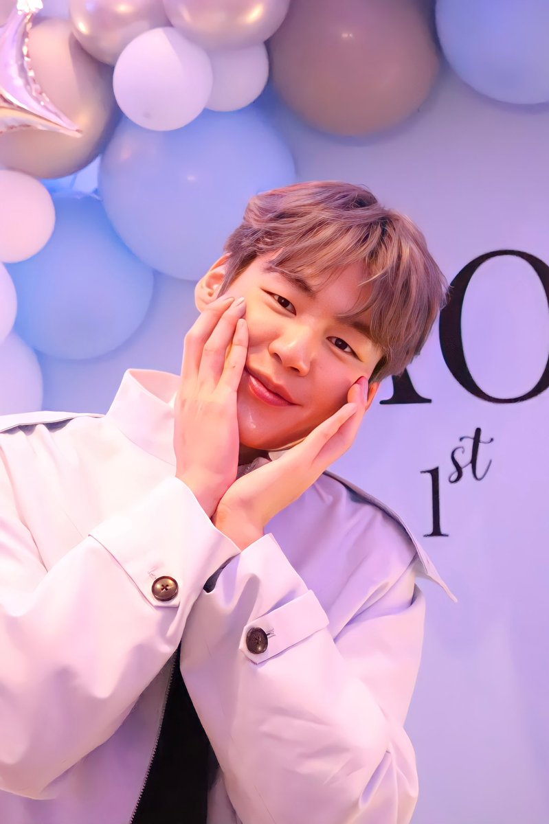 blmingg's tweet photo. เขาขนความน่ารักมาเท่าไร ทำไมหมอตัวแค่นี้🤏🏻
@aobobstoab26 #aobobstoab26 #AobBirthday2022 #AobFirstmeet2022 #29thAobdorableProject https://t.co/96SQHp1036