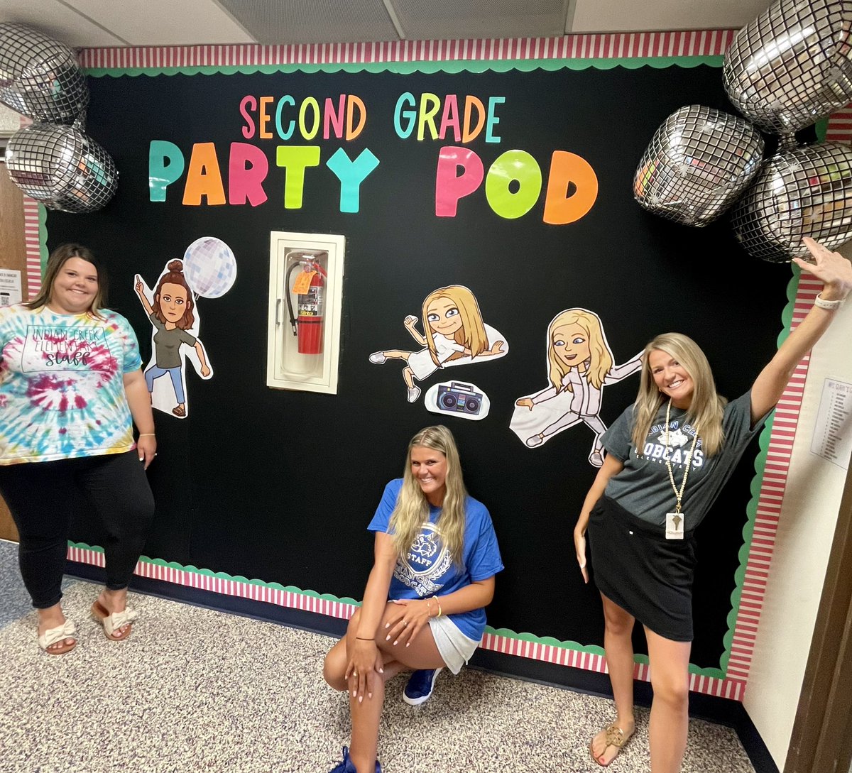 abby_thomps's tweet photo. Man do I work with the best of the best! Can’t wait to spend my days in 2nd Grade! #opsmomentsthatmatter https://t.co/WOM03YJzXS