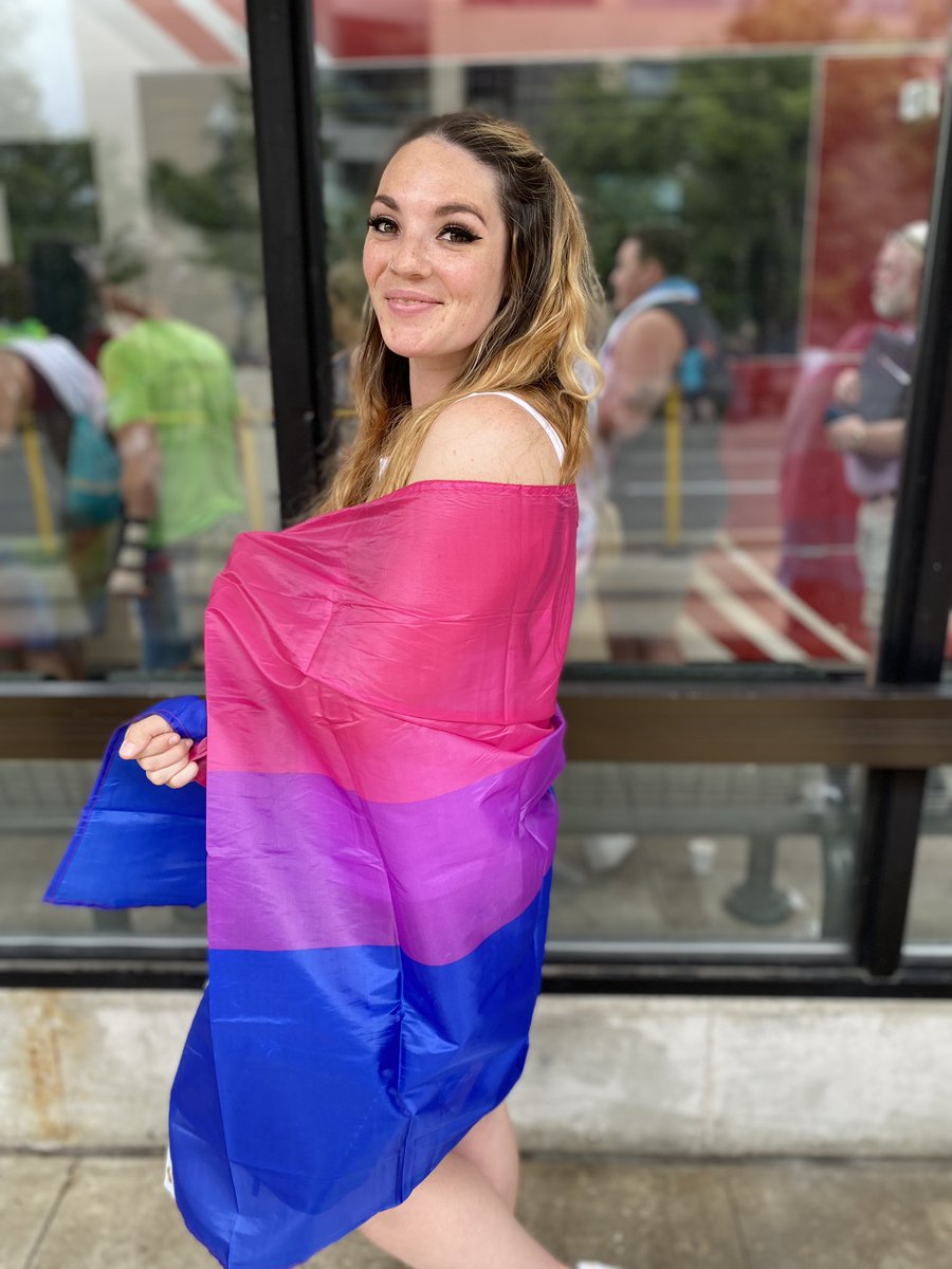 BrunetteBabe_95's tweet photo. Ummm BI the wayβ¦. This is me coming out on Twitter cause I donβt have the balls for FB yet. β¨π³οΈβπ #bibabe https://t.co/5o83uDFGDW