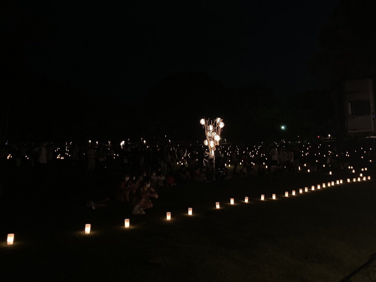 kida_handpan's tweet photo. 8/8に なら燈花会 で演奏してきました
一つ前の二胡の演奏もかっこよかったし、会場の雰囲気もめちゃくちゃよかったです🕯
なら燈花会はもっと有名になってもいいんじゃないですかね！
#なら燈花会 #ハンドパン https://t.co/MgVl0WytZg