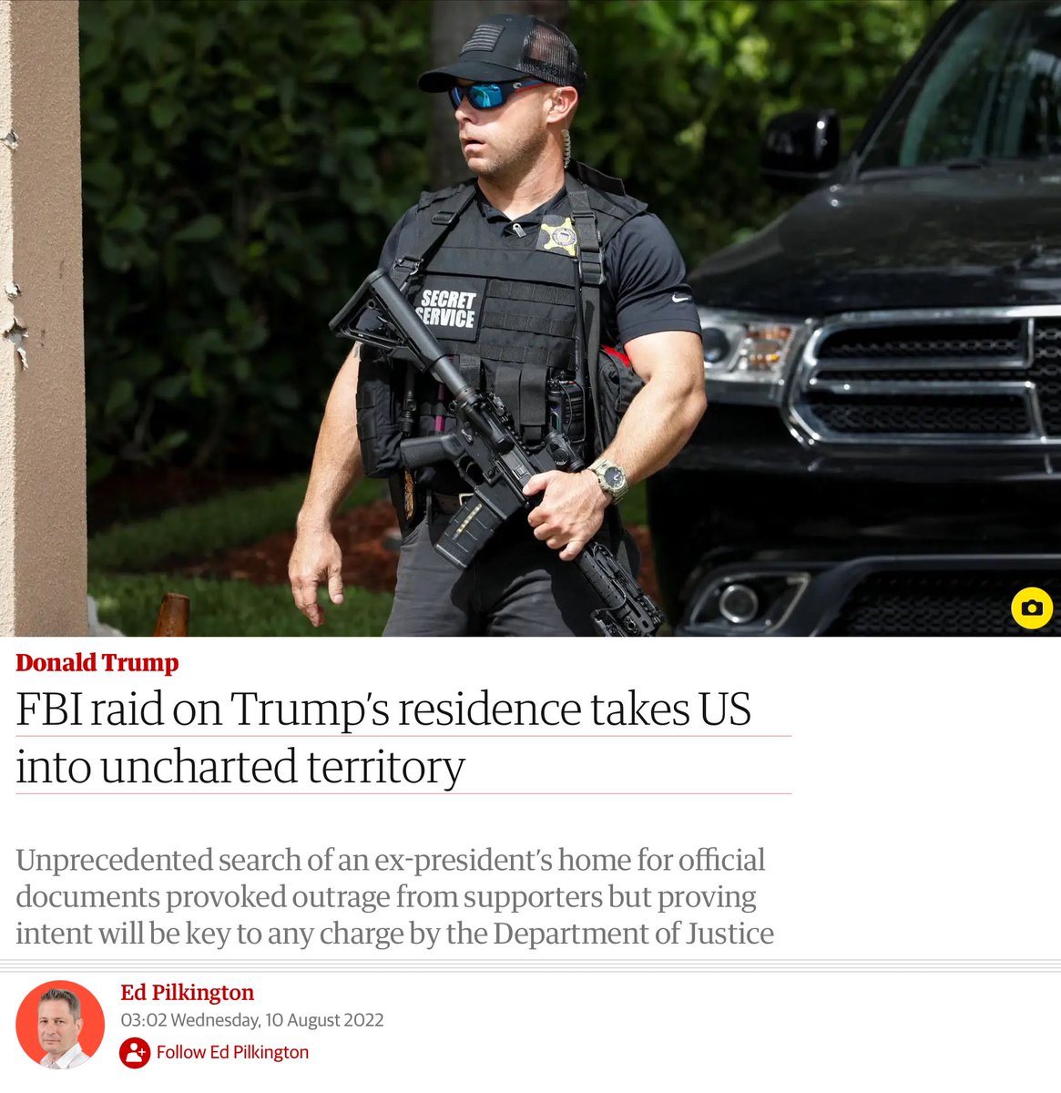 This is absurd. Do the US Secret Service really wander around with the words “Secret Service” printed on their t-shirts?