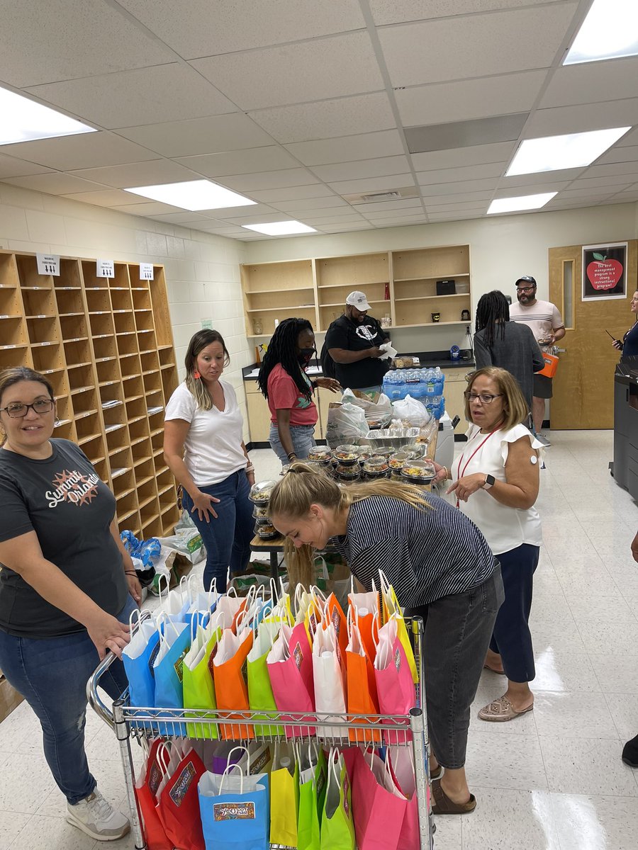 Mr. Cecere tweet media