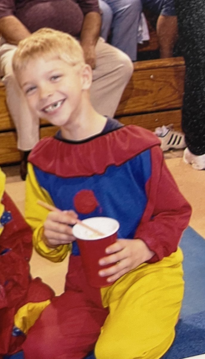 DebbieMagnuson's tweet image. Happy 25th birthday Jordan - it’s been a eventful year- more good stuff to come - we are so proud of you!