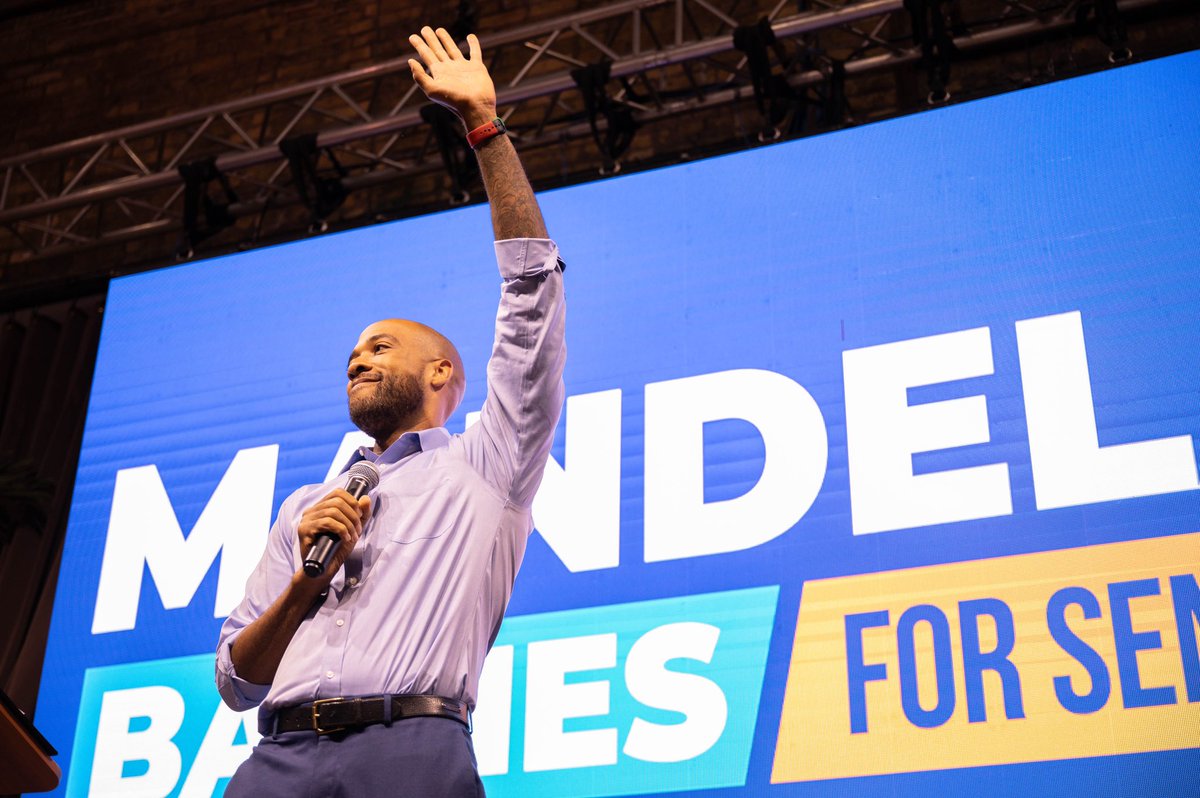 TheOtherMandela's tweet photo. Wisconsin, I will never stop fighting for you. Now, let’s send Ron Johnson packing. https://t.co/qBHd40u93g