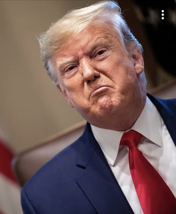 zibilith's tweet photo. @AWeissmann_ @Newyorker2212 I wonder how shocked and disappointed Trump was that the streets of America *werenโt* today flooded with red-hatted, red-faced, gun-toting true believers demanding Justice for Trump.
#Not1776 #NotWorthIt #MAGAflagging https://t.co/4mMy2WNPLS