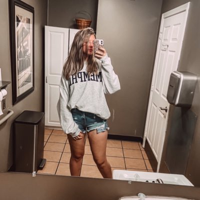 AnaLeigh143's tweet photo. #NewProfilePic https://t.co/MjtITeDtAM