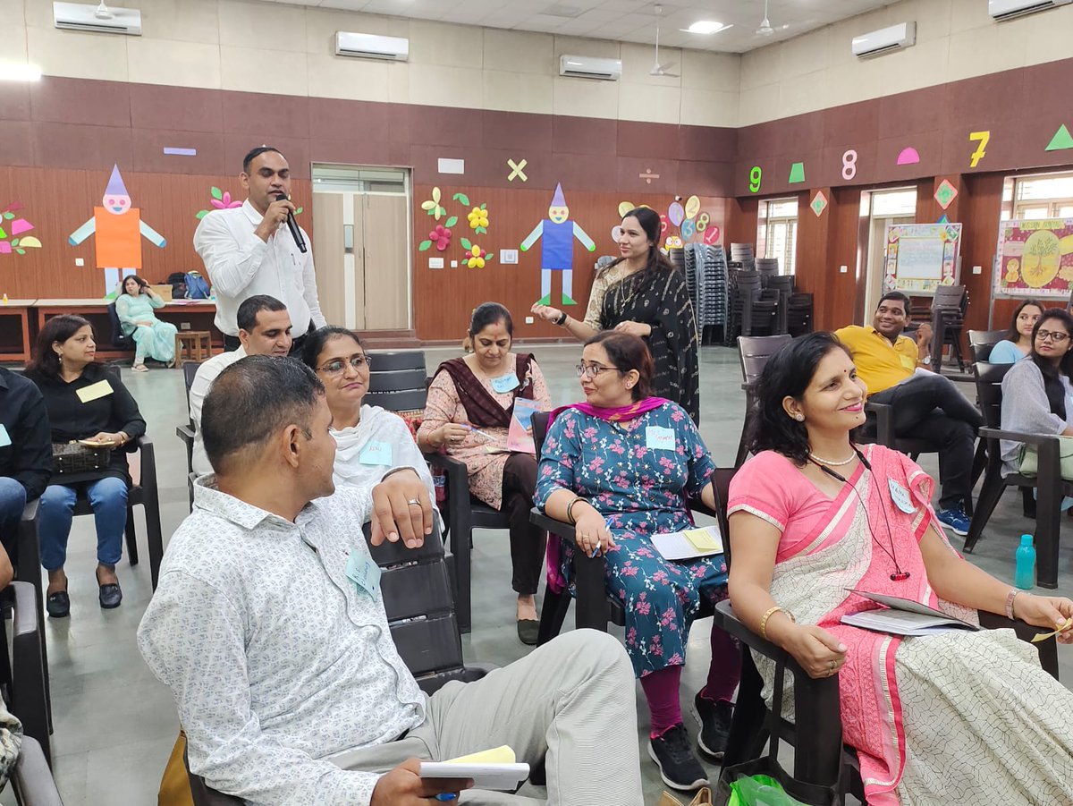 EMCCLASS's tweet photo. #EMCtraining

The fresh Batch of Mentor Teachers underwent a comprehensive and interactive Orientation Session on Entrepreneurship Mindset Curriculum (EMC).
@msisodia 
@AtishiAAP 
@SapnaYadav_EMC 
@SCERT2021 
@Dir_Education 
@DelhiGovDigital 
@dilli_shiksha 
@UdhyamOrg https://t.co/tRHuY2phHB