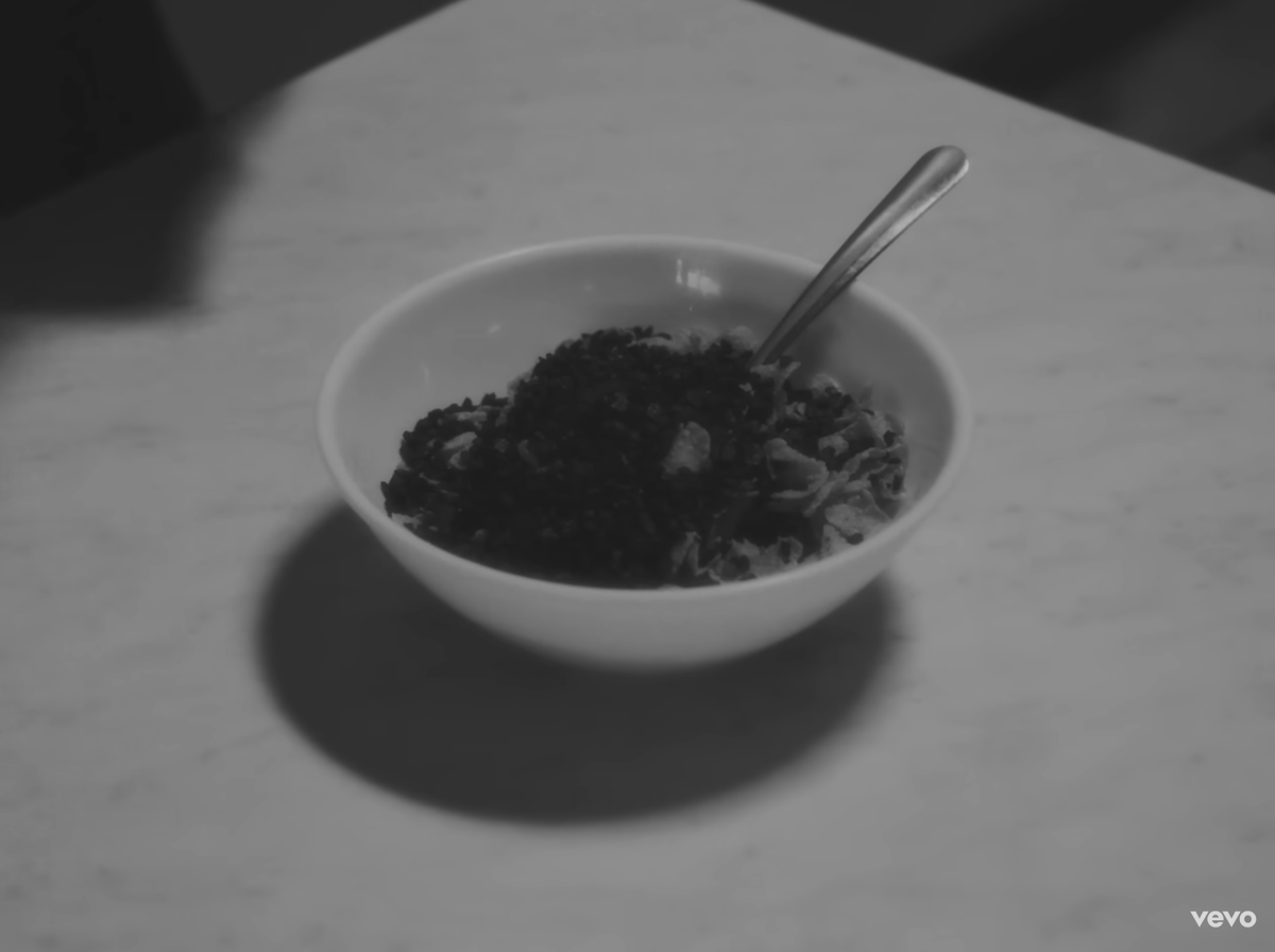 dj_b_plus's tweet photo. What exactly was added into that bowl of cereal? 🧐

#SpreadTheOpps 🛡️ https://t.co/pox5c1GK3F