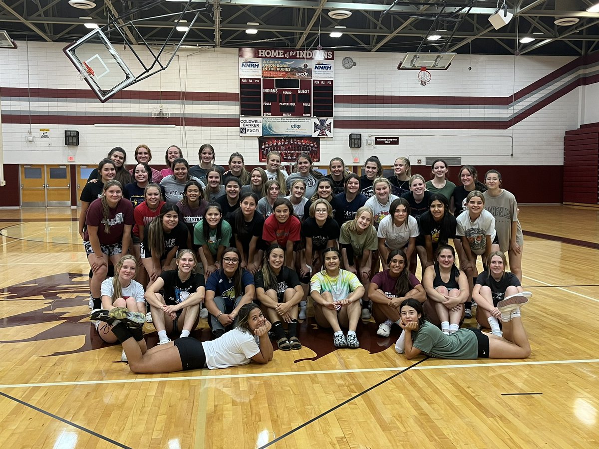 Congratulations to our 2022-23 volleyball players! It’s going to be a great year. 🏐