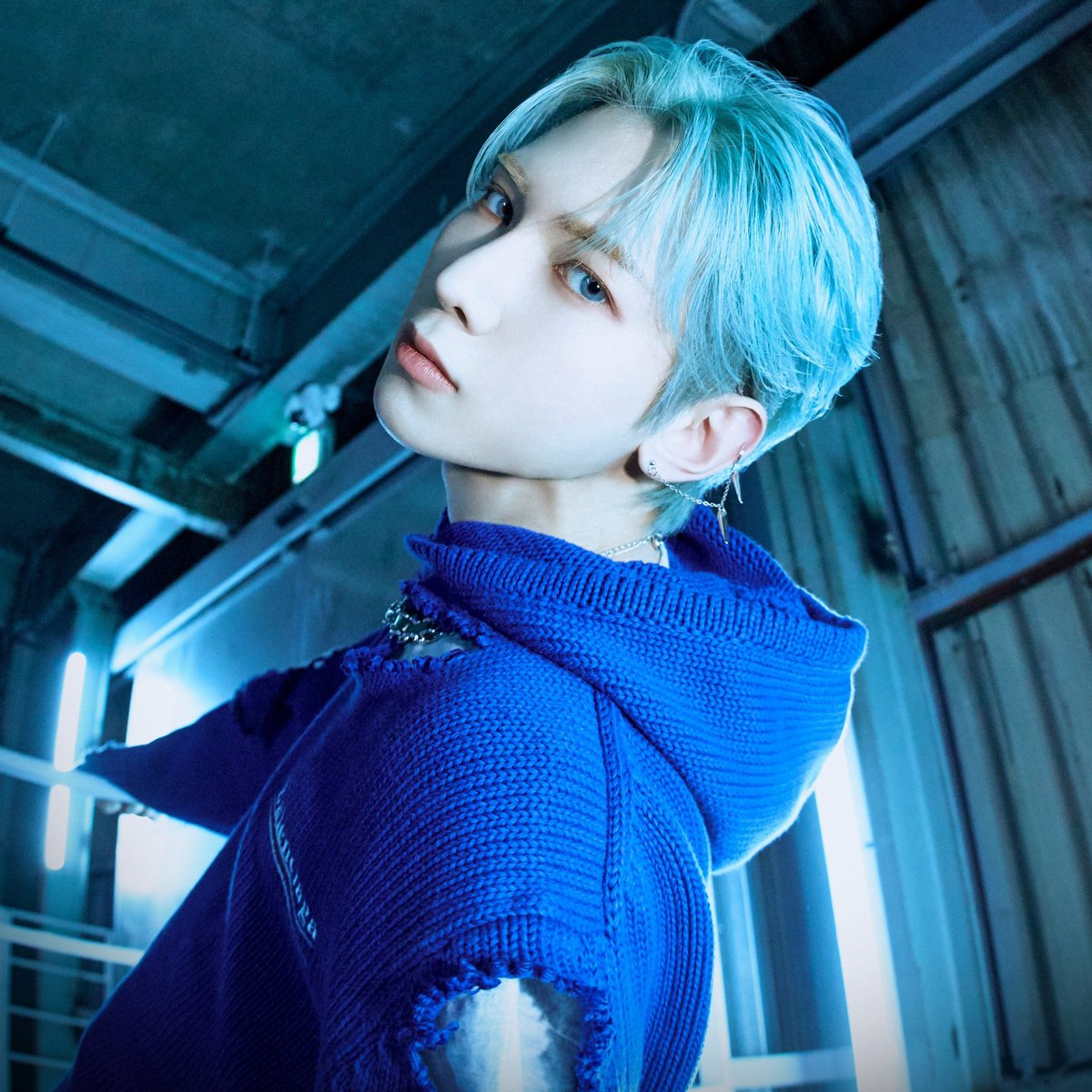 alexatxteez's tweet photo. random thought but what if alexa was one of the android guardians #AleXa_ZB #YEOSANG https://t.co/zjfS55T0W3